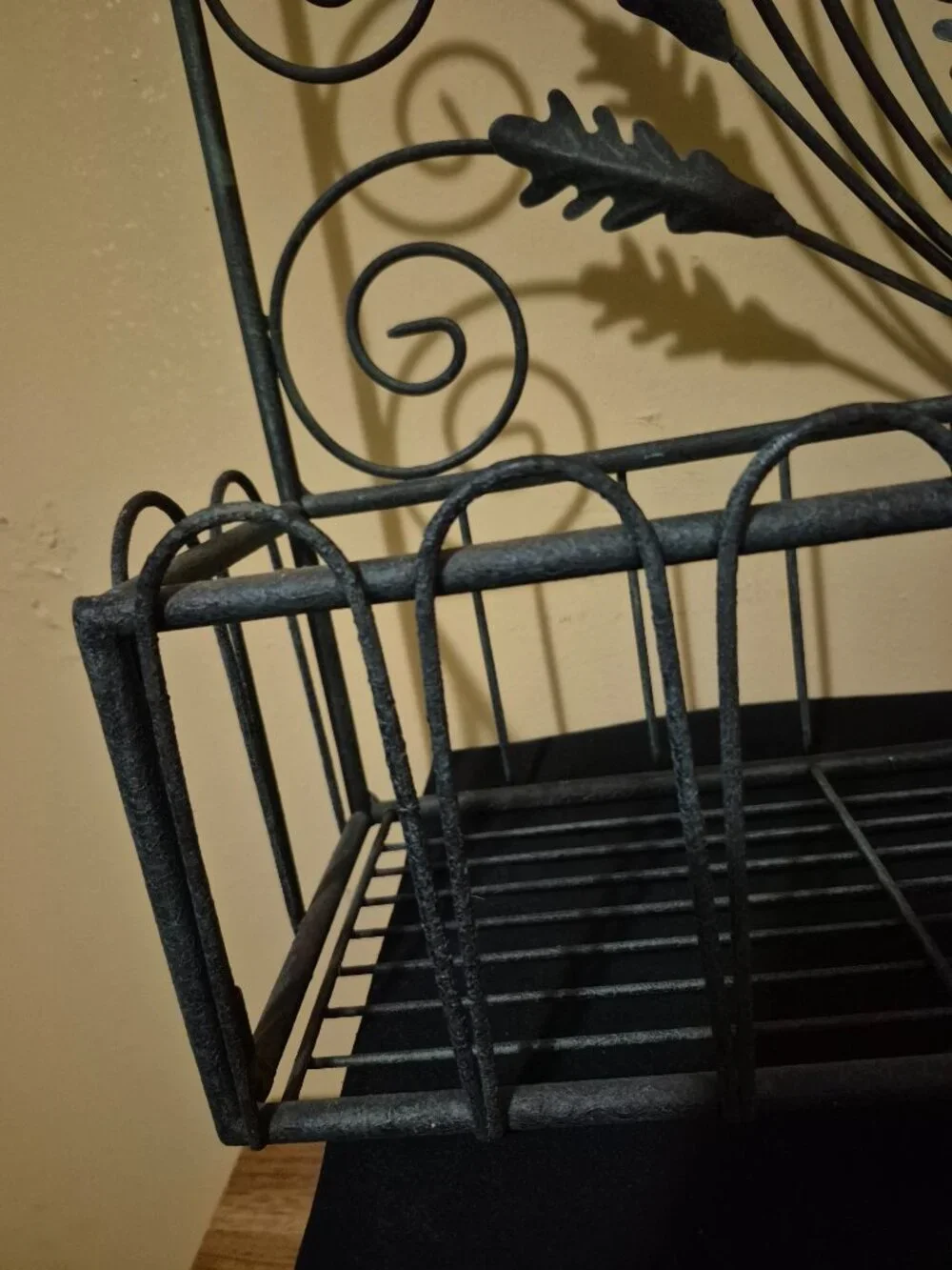 VINTAGE DARK GREEN WROUGHT IRON WALL-MOUNTED STORAGE BASKET